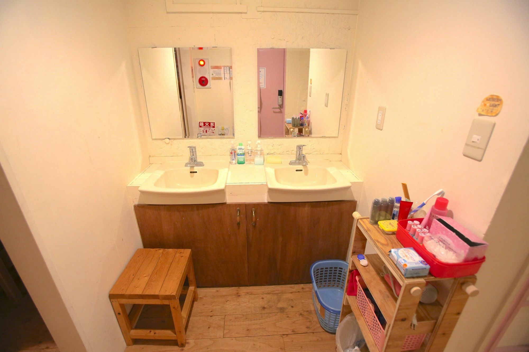 Yadoya Guest House Orange Tokyo Esterno foto